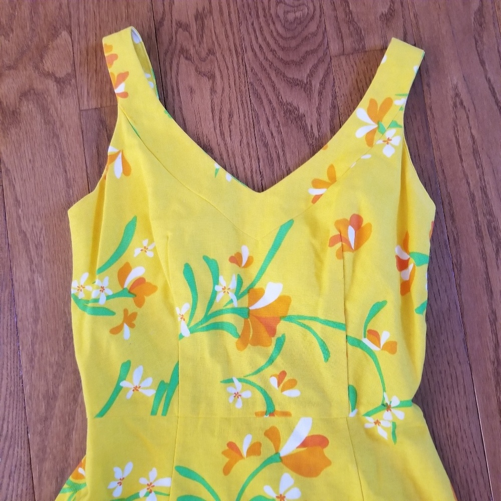 Malia Honolulu Hawaiian Dress - Picture 2 of 8